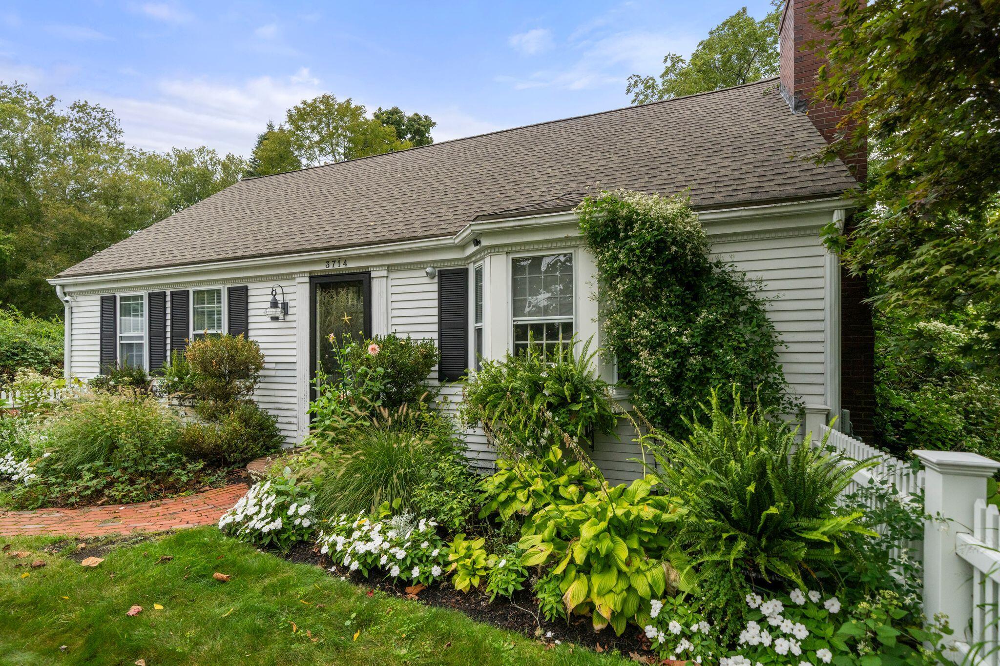 3714 Main Street Barnstable, MA 02630 - Photo 4 of 34 10_JWC09873