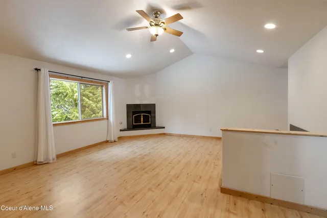 $1,100,000 | 1657 East Dufort Road, Sagle, ID 83860