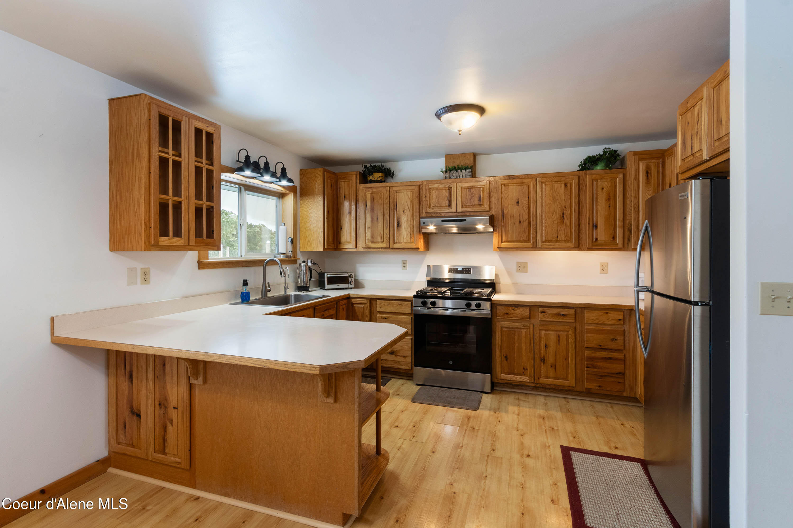 1657 East Dufort Road Sagle, ID 83860 - Photo 12 of 41 kitchen