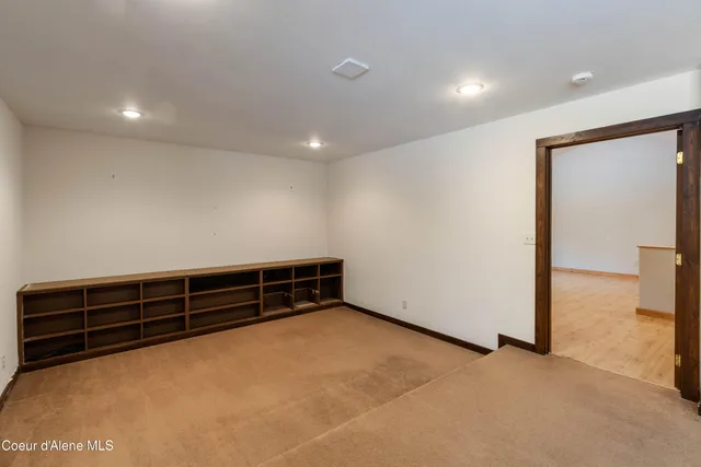 $1,100,000 | 1657 East Dufort Road, Sagle, ID 83860