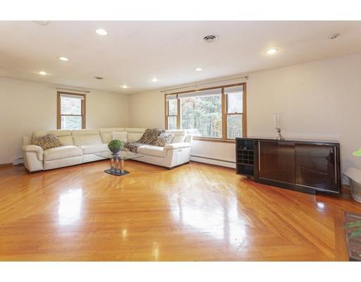20 Robin Road Norfolk, MA 02056 - Photo 11 of 27 Gallery Image 11