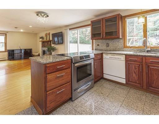 20 Robin Road Norfolk, MA 02056 - Photo 13 of 27 Gallery Image 13