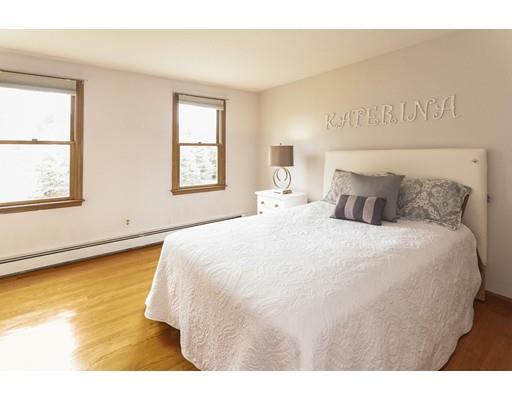 20 Robin Road Norfolk, MA 02056 - Photo 16 of 27 Gallery Image 16