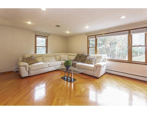 20 Robin Road Norfolk, MA 02056 - Photo 10 of 27 Gallery Image 10