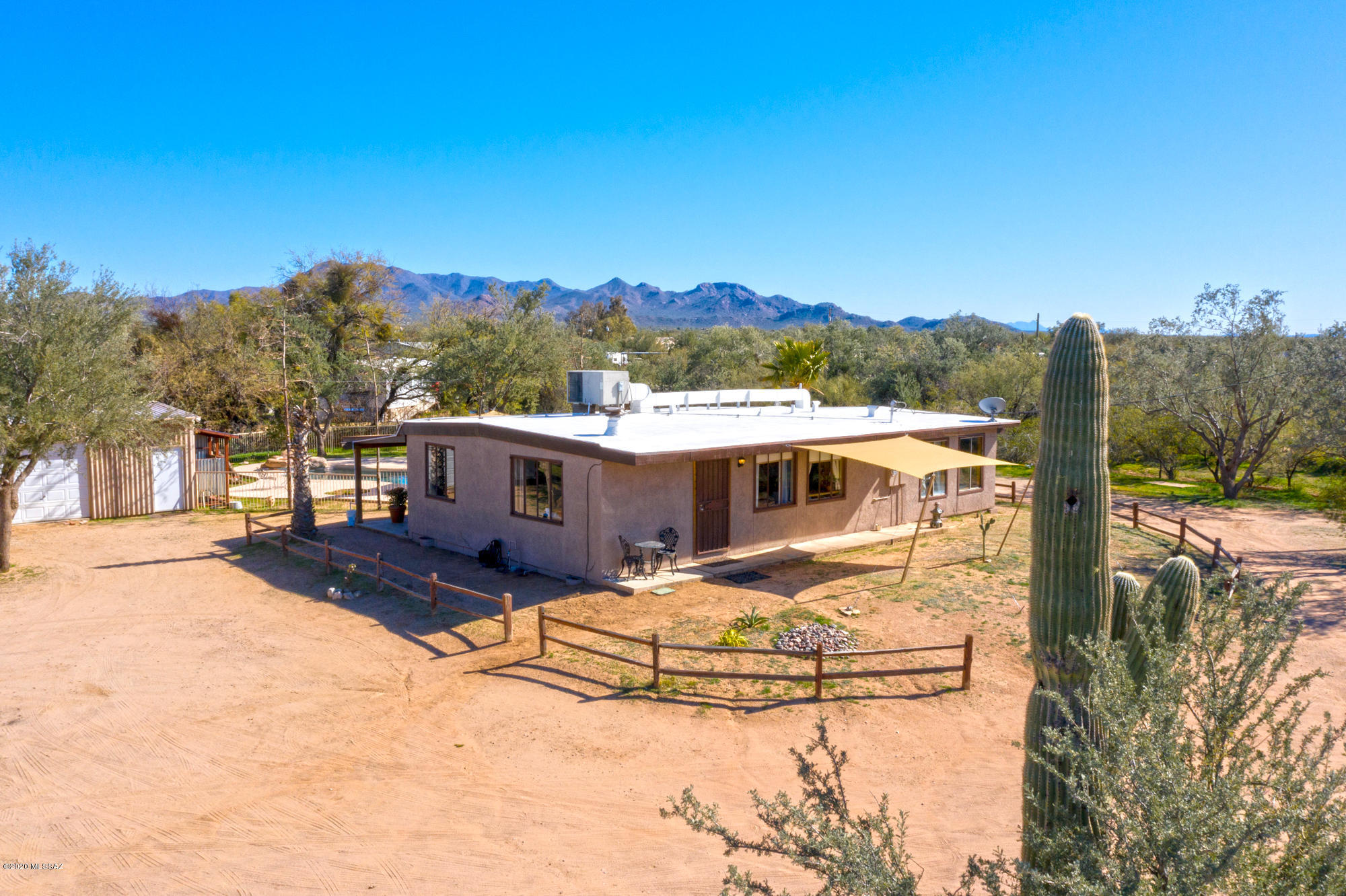 5898 North Chaparral Road Tucson, AZ 85743 - Photo 2 of 28 Gallery Image 2