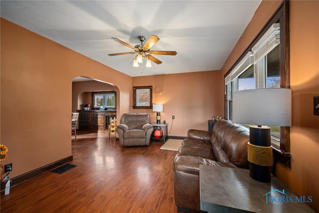 5844 Seaman Road Oregon, OH 43616 - Photo 6 of 26 Gallery Image 6