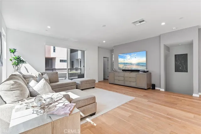 $1,895,000 | 628 Cardiff Reef, Costa Mesa, CA 92627