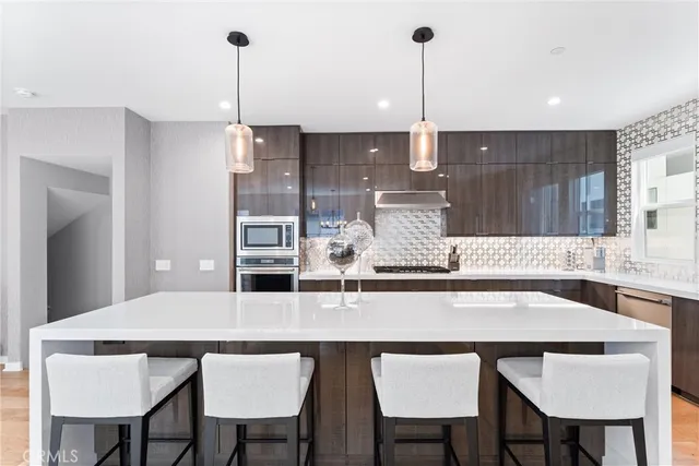 $1,895,000 | 628 Cardiff Reef, Costa Mesa, CA 92627