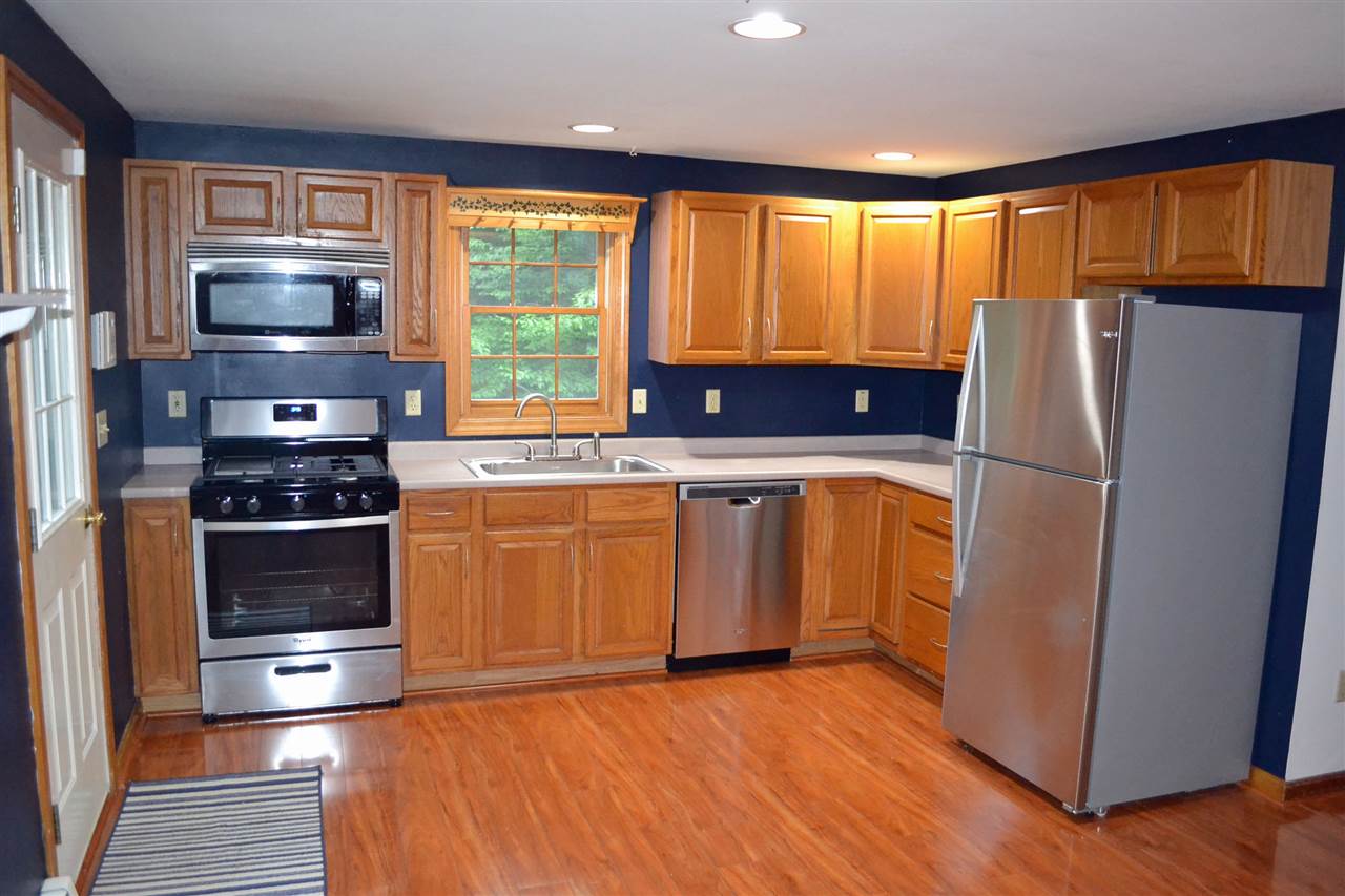 20 Range Road Deerfield, NH 03037 - Photo 1 of 35