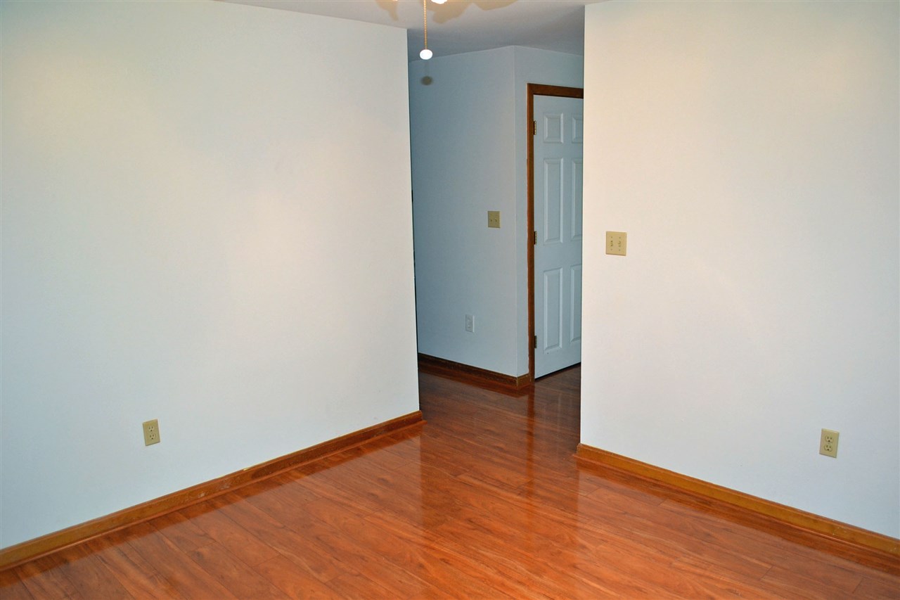 20 Range Road Deerfield, NH 03037 - Photo 11 of 35