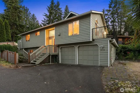 $950,000 | 1611 Northeast Perkins Way, Shoreline, WA 98155
