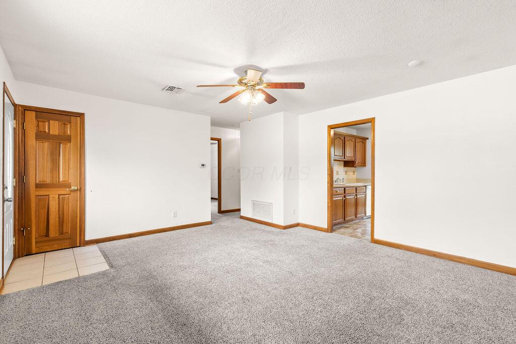 5155 Drivemere Road Hilliard, OH 43026 - Photo 6 of 24 5155DrivemereRoad_Hommati102(10) - Copy