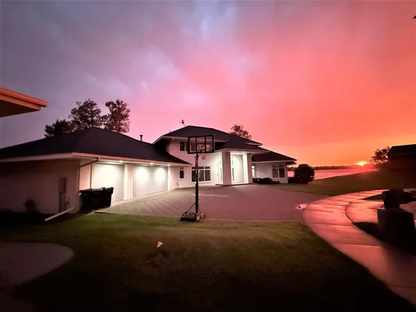 $1,050,000 | 553 Lake Street North, Sauk Centre, MN 56378