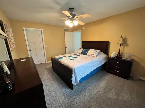 $1,050,000 | 553 Lake Street North, Sauk Centre, MN 56378