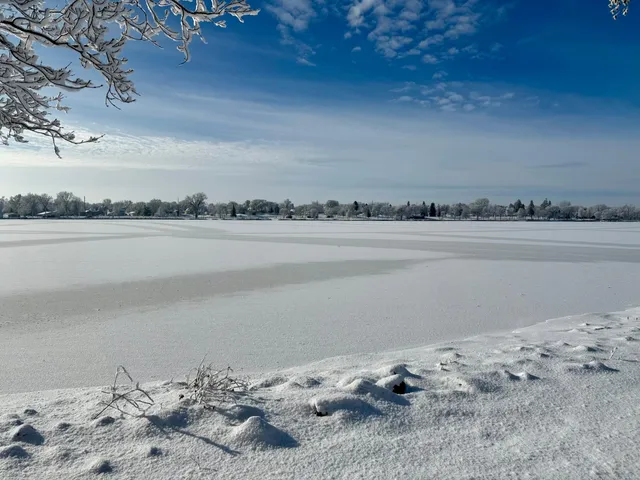 $1,050,000 | 553 Lake Street North, Sauk Centre, MN 56378