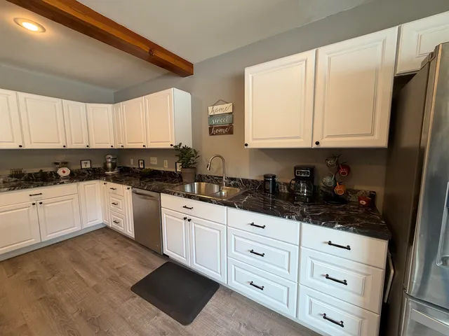 $650,000 | 299 Sunset Lake Road, Brattleboro, VT 05301