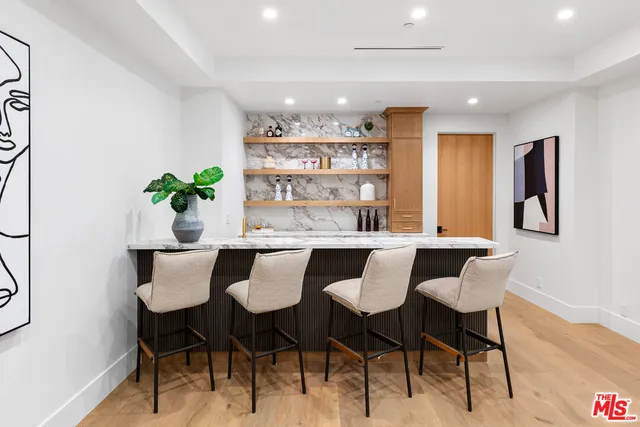 $6,798,988 | 2565 Patricia Avenue, Los Angeles, CA 90064