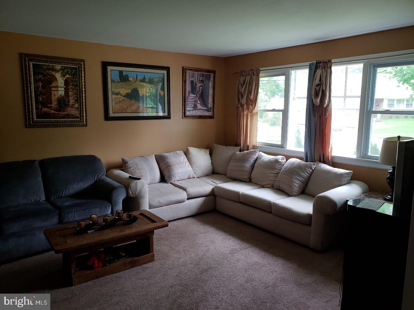 400 Cornwall Road Cherry Hill, NJ 08034 - Photo 2 of 17