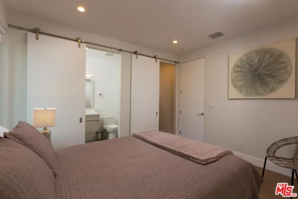 a en suite bathroom with a shower