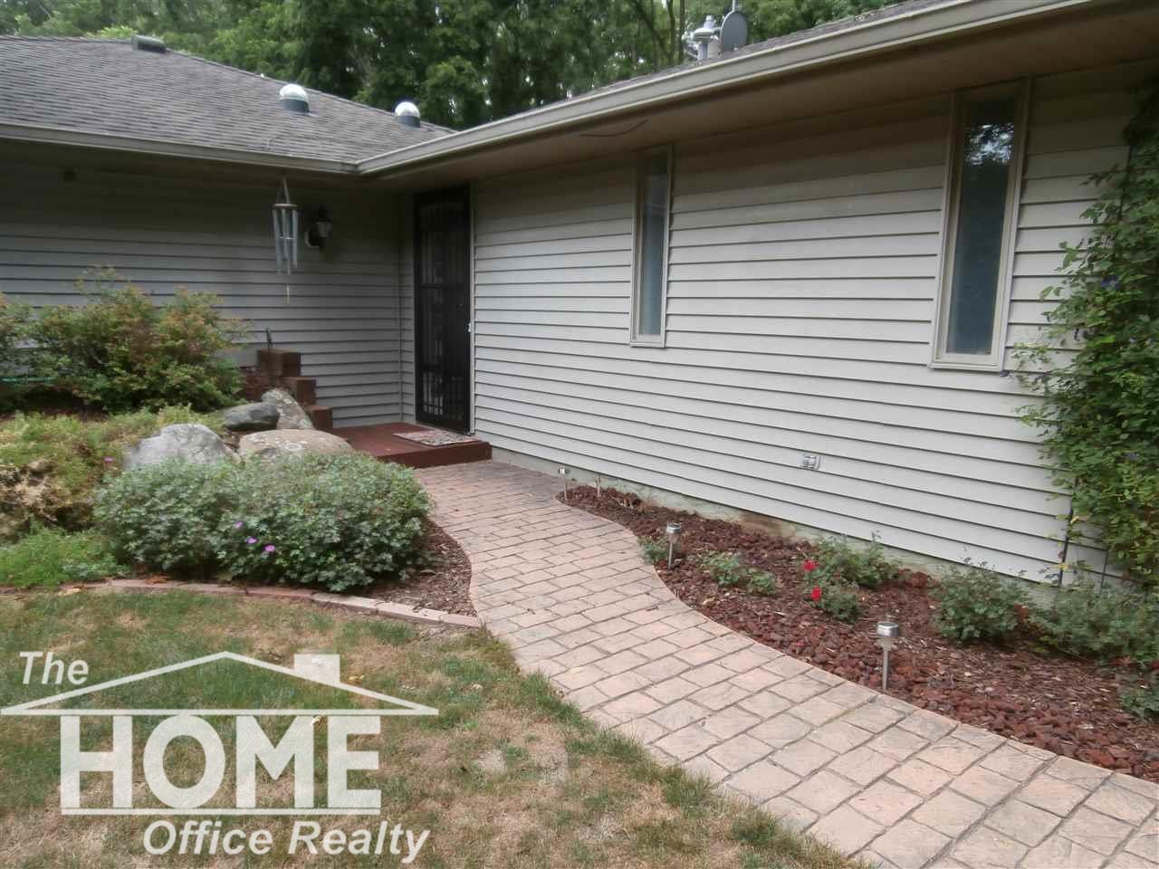 2860 Lyons Road Owosso, MI 48867 - Photo 12 of 37