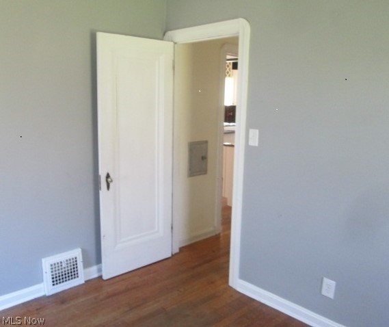 4569 Ammon Road Cleveland, OH 44143 - Photo 8 of 14