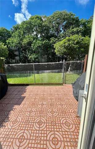 $395,000 | 9203 Fontainebleau Boulevard, Unit 113, Miami, FL 33172