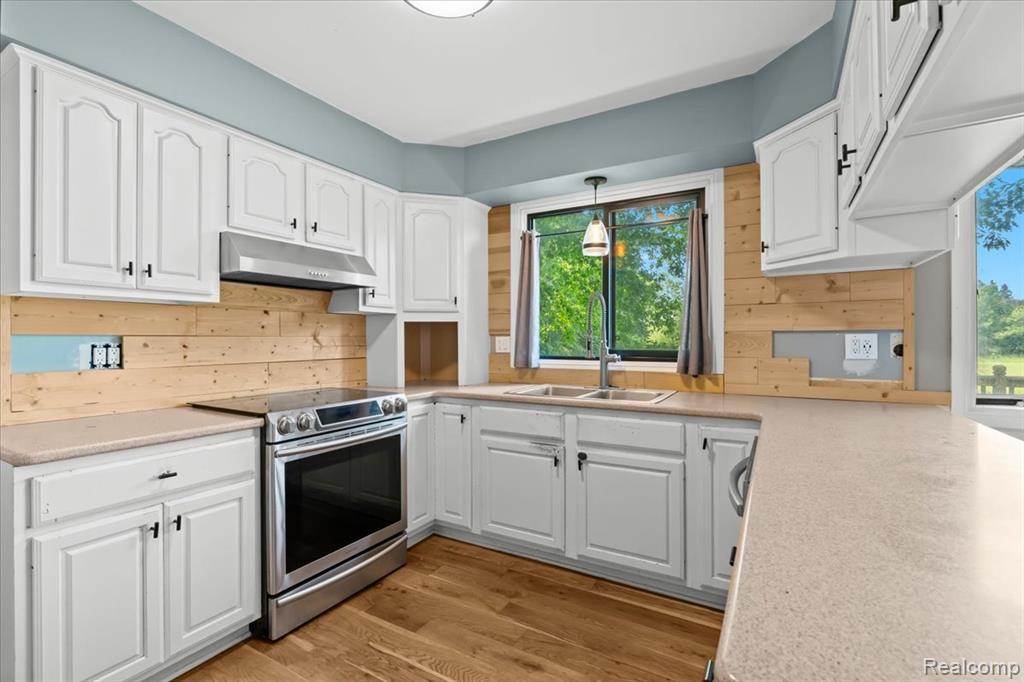 3757 Chase Lake Road Howell, MI 48855 - Photo 13 of 46