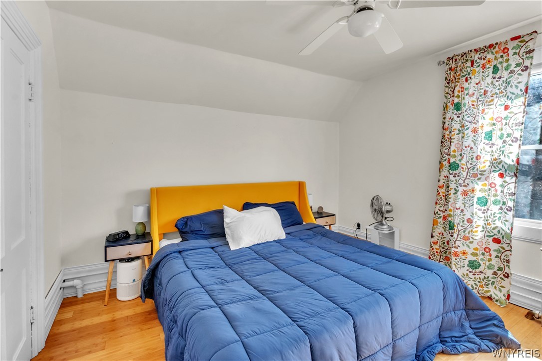 492 Connecticut Street Buffalo, NY 14213 - Photo 19 of 33 492 Connecticut - Primary Bedroom 1