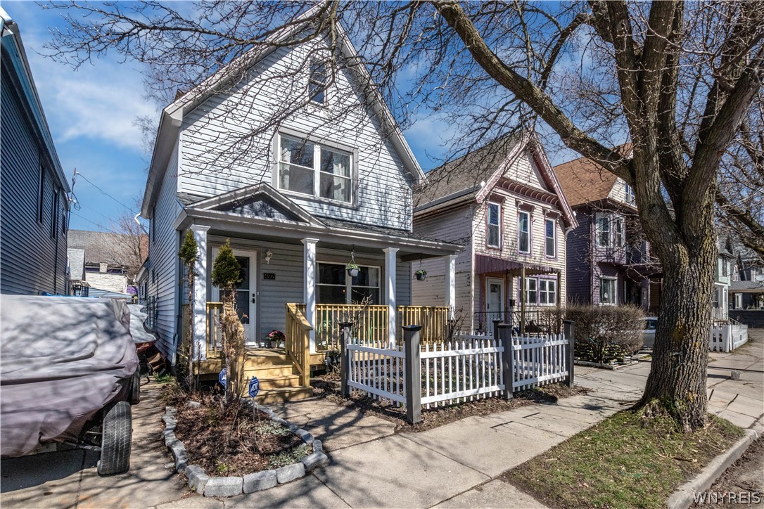 492 Connecticut Street Buffalo, NY 14213 - Photo 2 of 33 492 Connecticut Front View 2