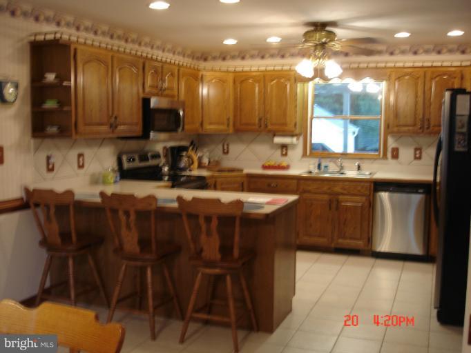 44636 Three Coves Road Hollywood, MD 20636 - Photo 4 of 16 Kitchen