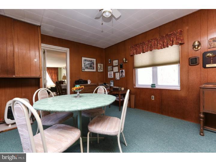 1911 Hemlock Road Flourtown, PA 19031 - Photo 11 of 25 Gallery Image 11