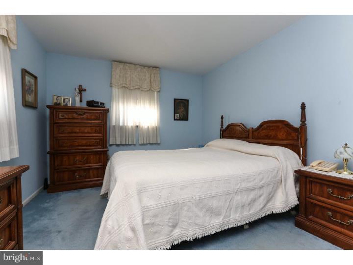 1911 Hemlock Road Flourtown, PA 19031 - Photo 13 of 25 Gallery Image 13