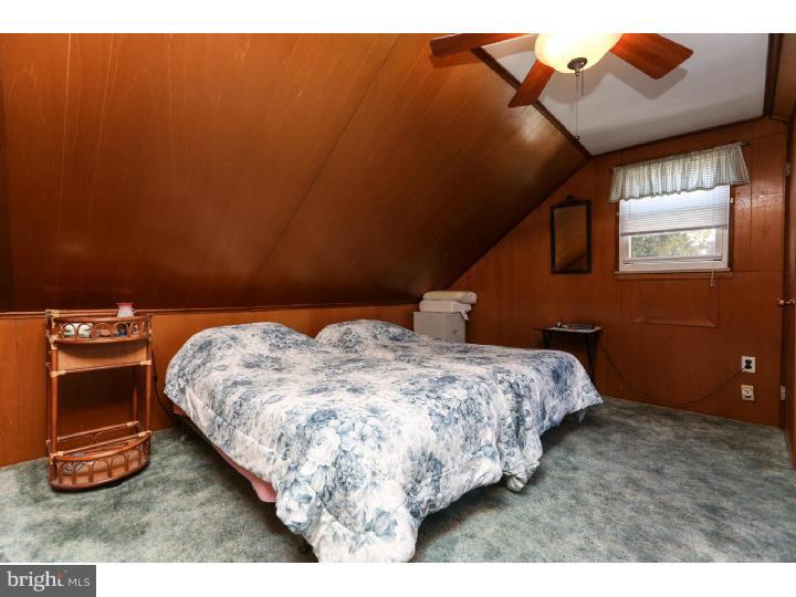 1911 Hemlock Road Flourtown, PA 19031 - Photo 19 of 25 Gallery Image 19