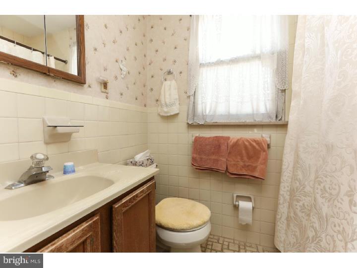1911 Hemlock Road Flourtown, PA 19031 - Photo 23 of 25 Gallery Image 23