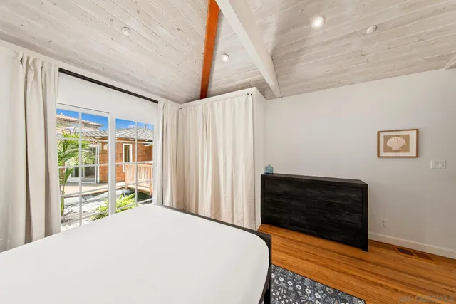 $25,000 | 4853 Ocean/law, San Diego, CA 92109