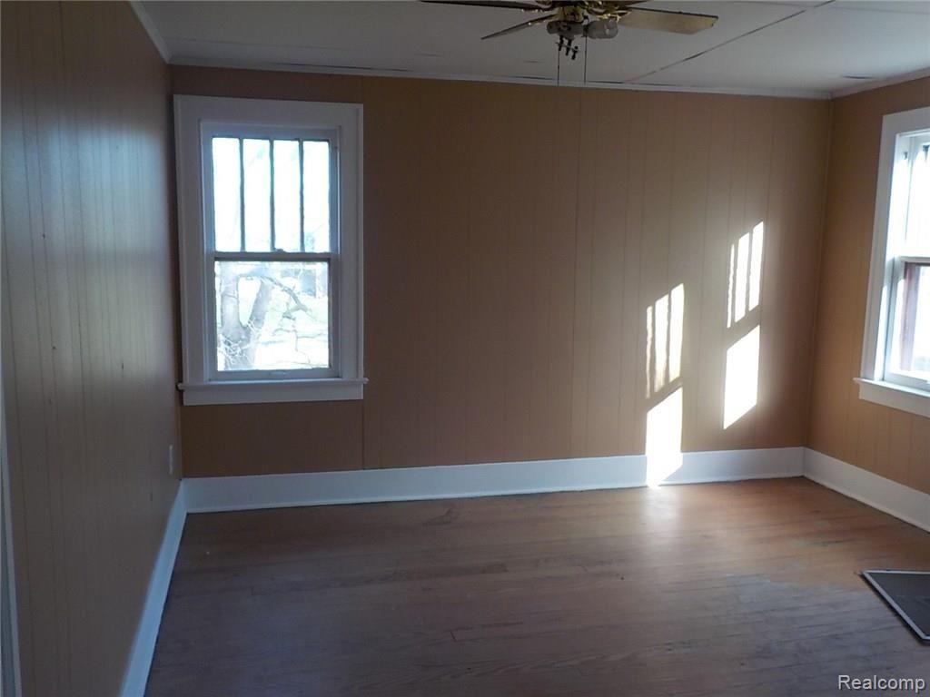 5291 Beecher Road Flint, MI 48532 - Photo 18 of 24 DSCN0087.JPG