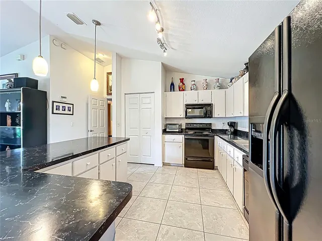 $595,000 | 22163 Southwest Edgewater Boulevard, Dunnellon, FL 34431