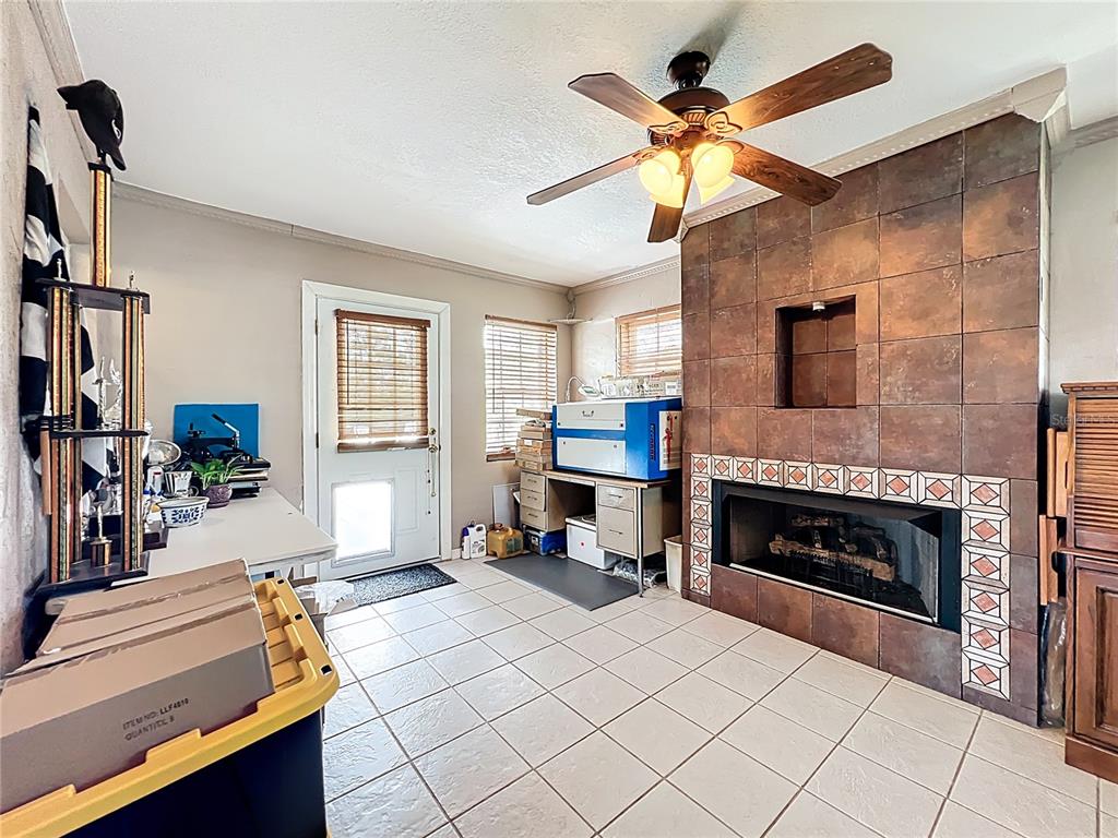 22163 Southwest Edgewater Boulevard Dunnellon, FL 34431 - Photo 3 of 78