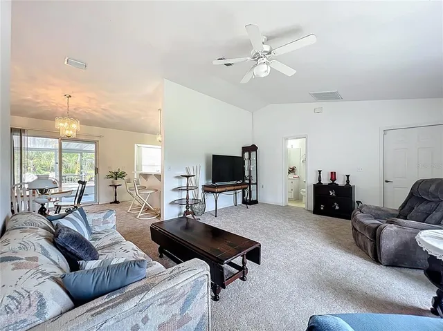 $595,000 | 22163 Southwest Edgewater Boulevard, Dunnellon, FL 34431