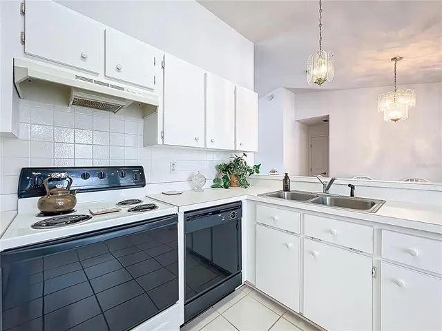 $595,000 | 22163 Southwest Edgewater Boulevard, Dunnellon, FL 34431