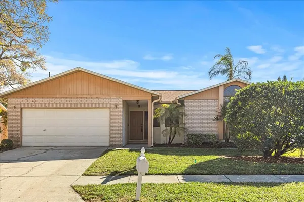 $435,000 | 2483 Islander Court, Palm Harbor, FL 34683