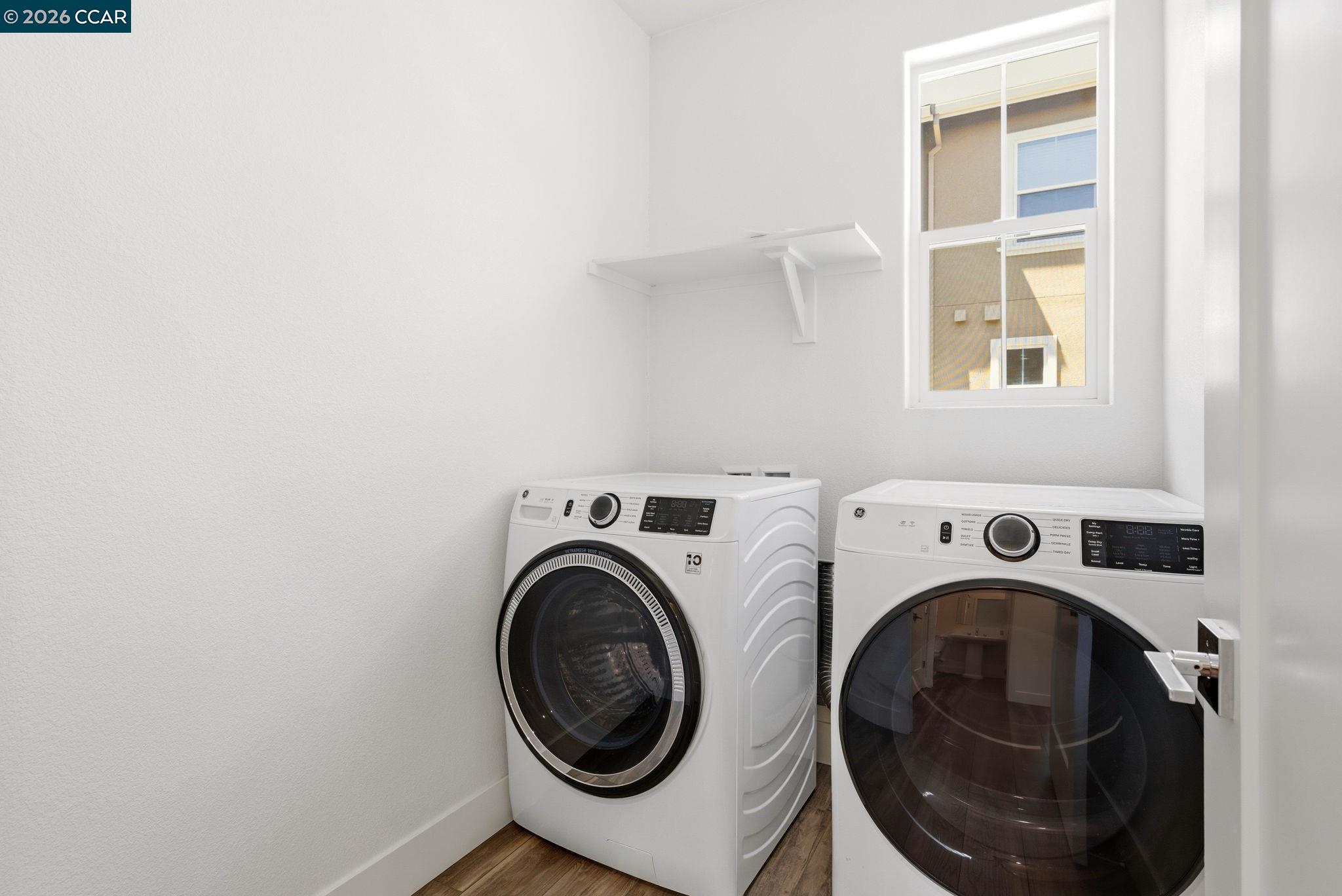 205 Plum Tree Street Livermore, CA 94551 - Photo 11 of 47 a utility room with dryer and washer