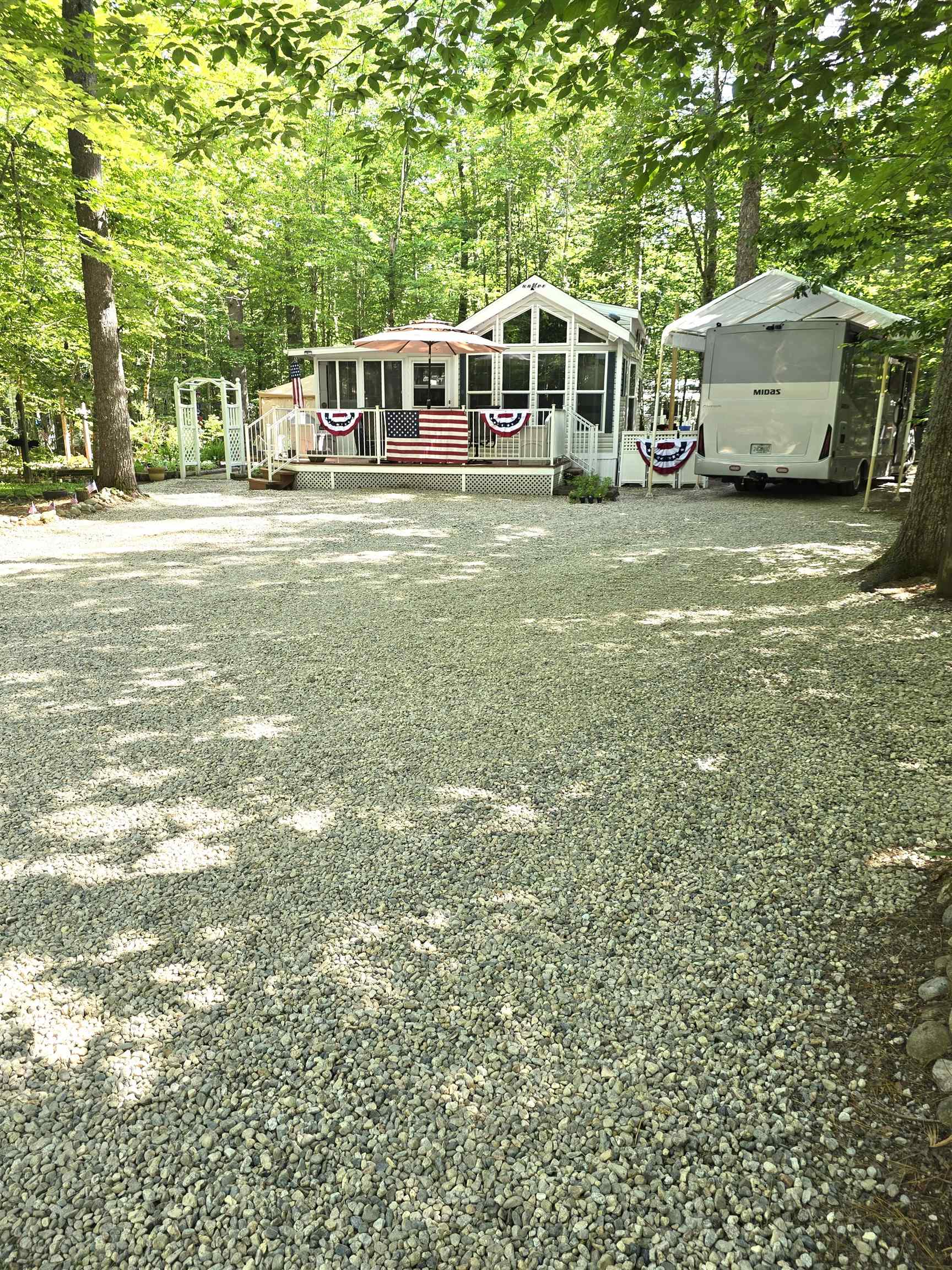 40 Pine Road East Wakefield, NH 03830 - Photo 2 of 60