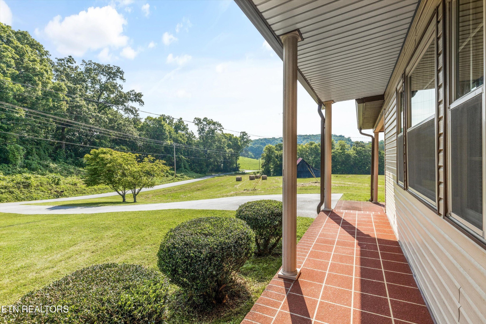 1670 Bowen Road Rutledge, TN 37861 - Photo 6 of 41 Gallery Image 6