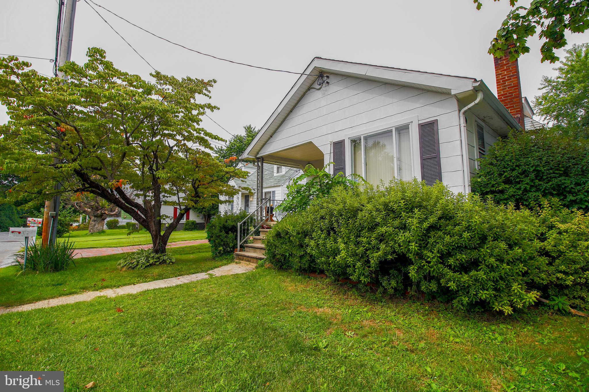 8713 Eddington Road Baltimore, MD 21234 - Photo 3 of 29 Gallery Image 3