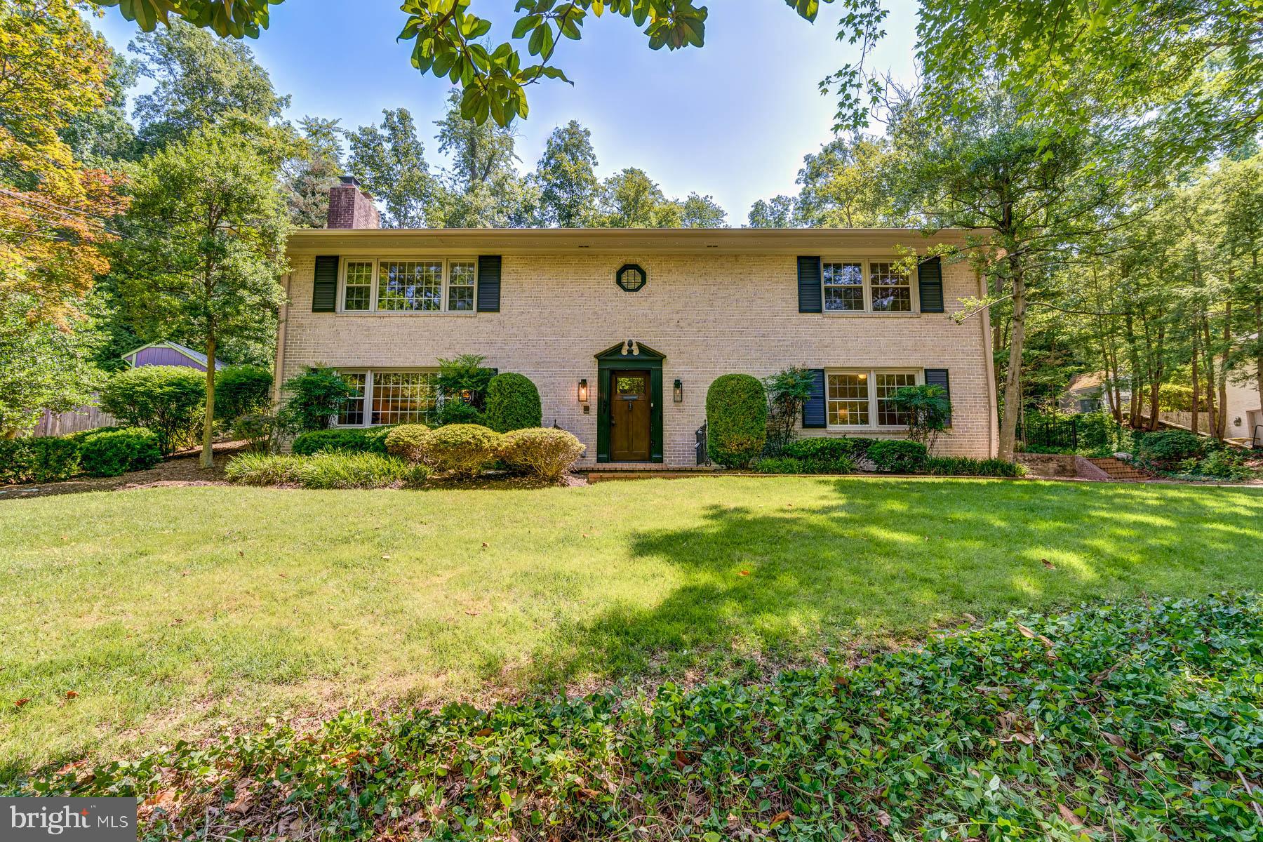 7313 Fort Hunt Road Alexandria, VA 22307 - Photo 1 of 50 Gallery Image 1