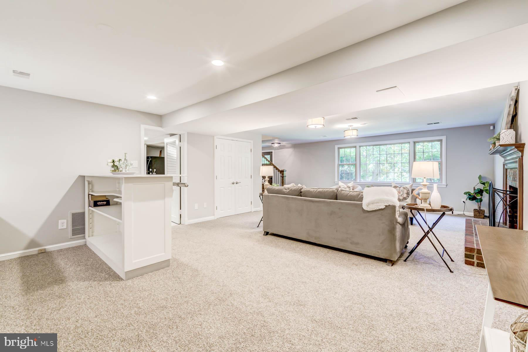 7313 Fort Hunt Road Alexandria, VA 22307 - Photo 14 of 50 Gallery Image 14