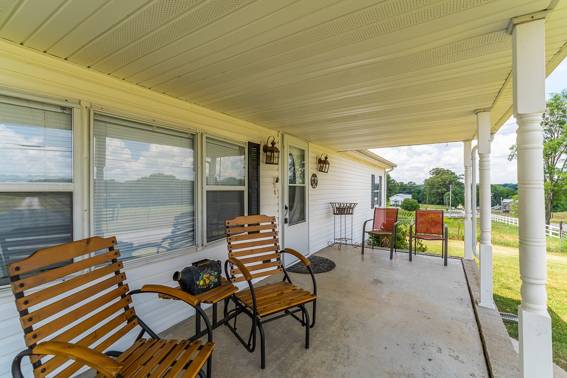 425 Keysburg Road Adams, TN 37010 - Photo 2 of 45