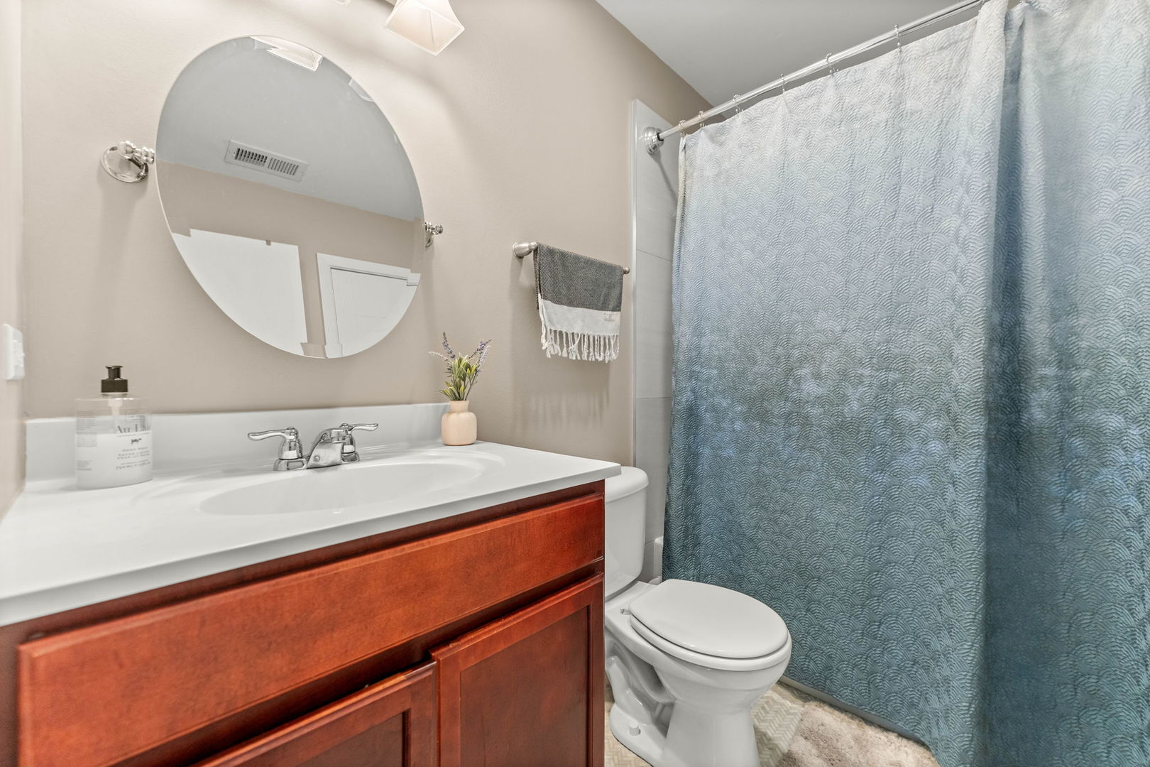 1332 McDowell Road, Unit 201 Naperville, IL 60563 - Photo 16 of 25 Gallery Image 16