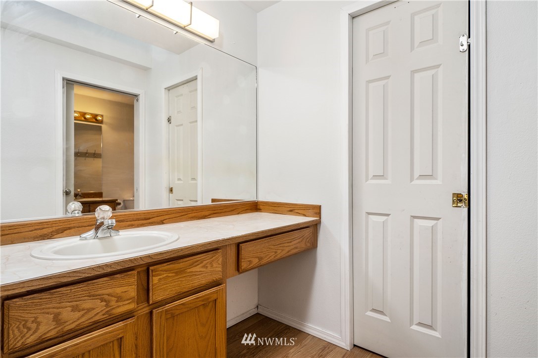 5811 Southeast Sedgwick Road Port Orchard, WA 98366 - Photo 16 of 28 Gallery Image 16